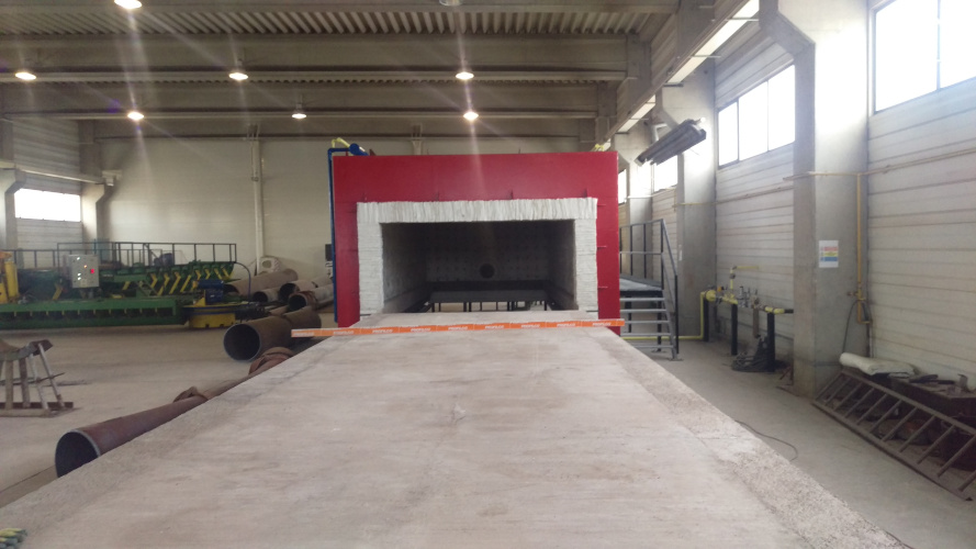 Brickwork and lining of heat treatment furnace, with 32 m² surface area, T = 1100 °C